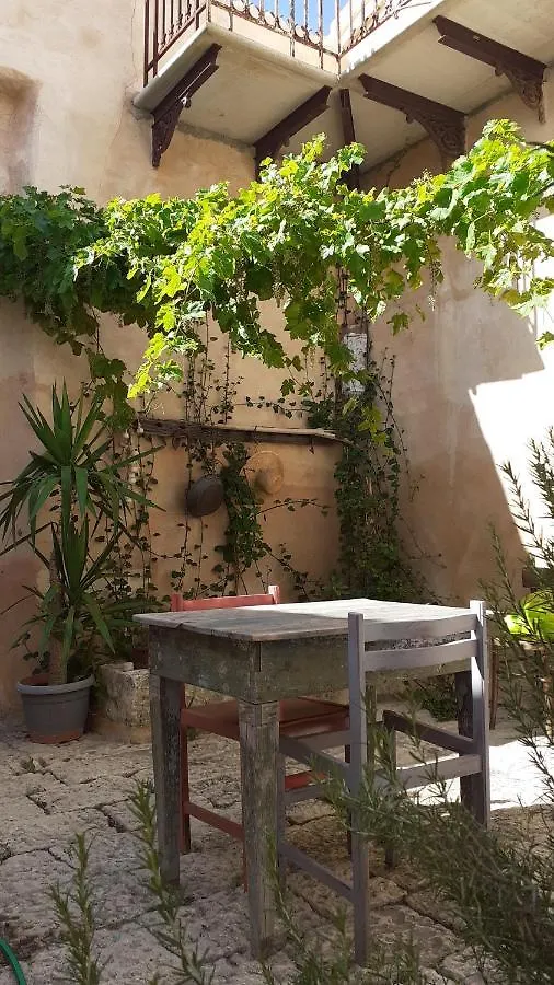 Baglio Ficus Guest House Alcamo 0*,
