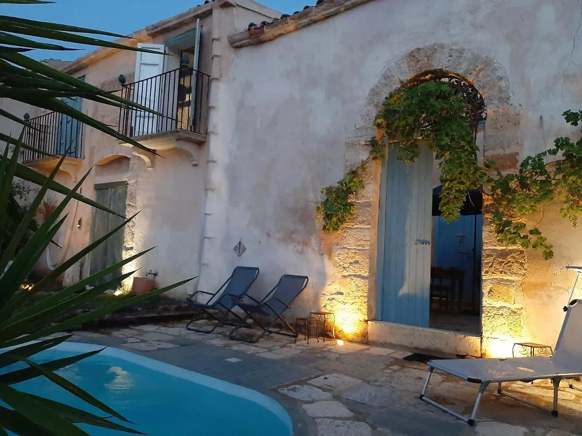 Country house Baglio Ficus Guest House Alcamo Italy